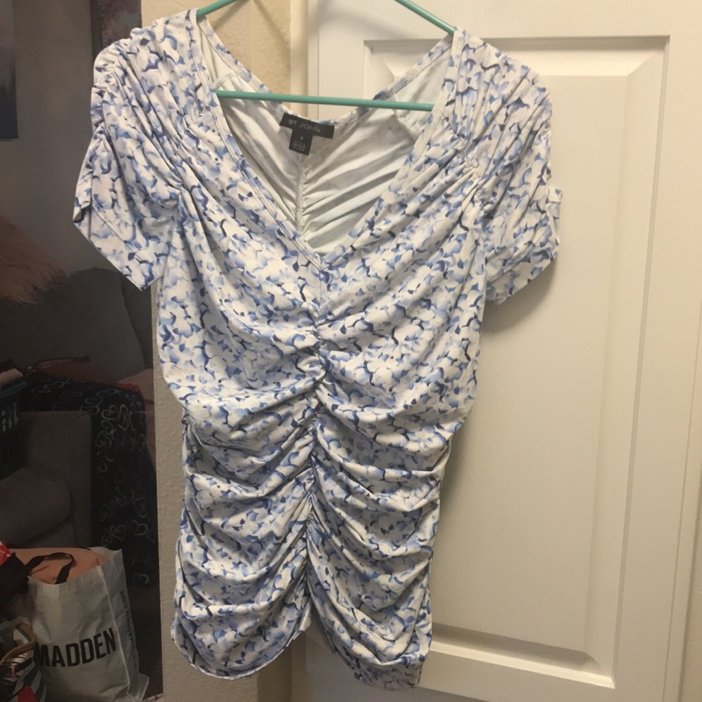 St. John’s White and Blue patterned Ruched short sleeve Top